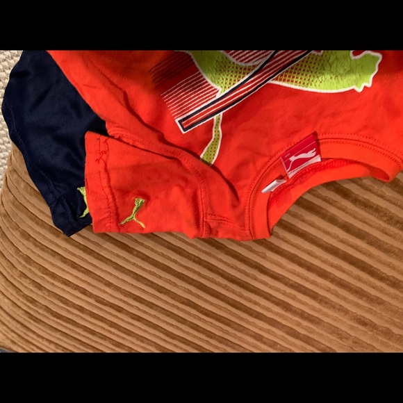 3 matching T-shirts and shorts - Picture 7 of 7